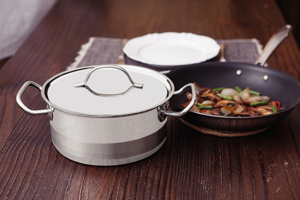 CACEROLA TRAMONTINA 62624/280 PROFESSIONAL 28CM